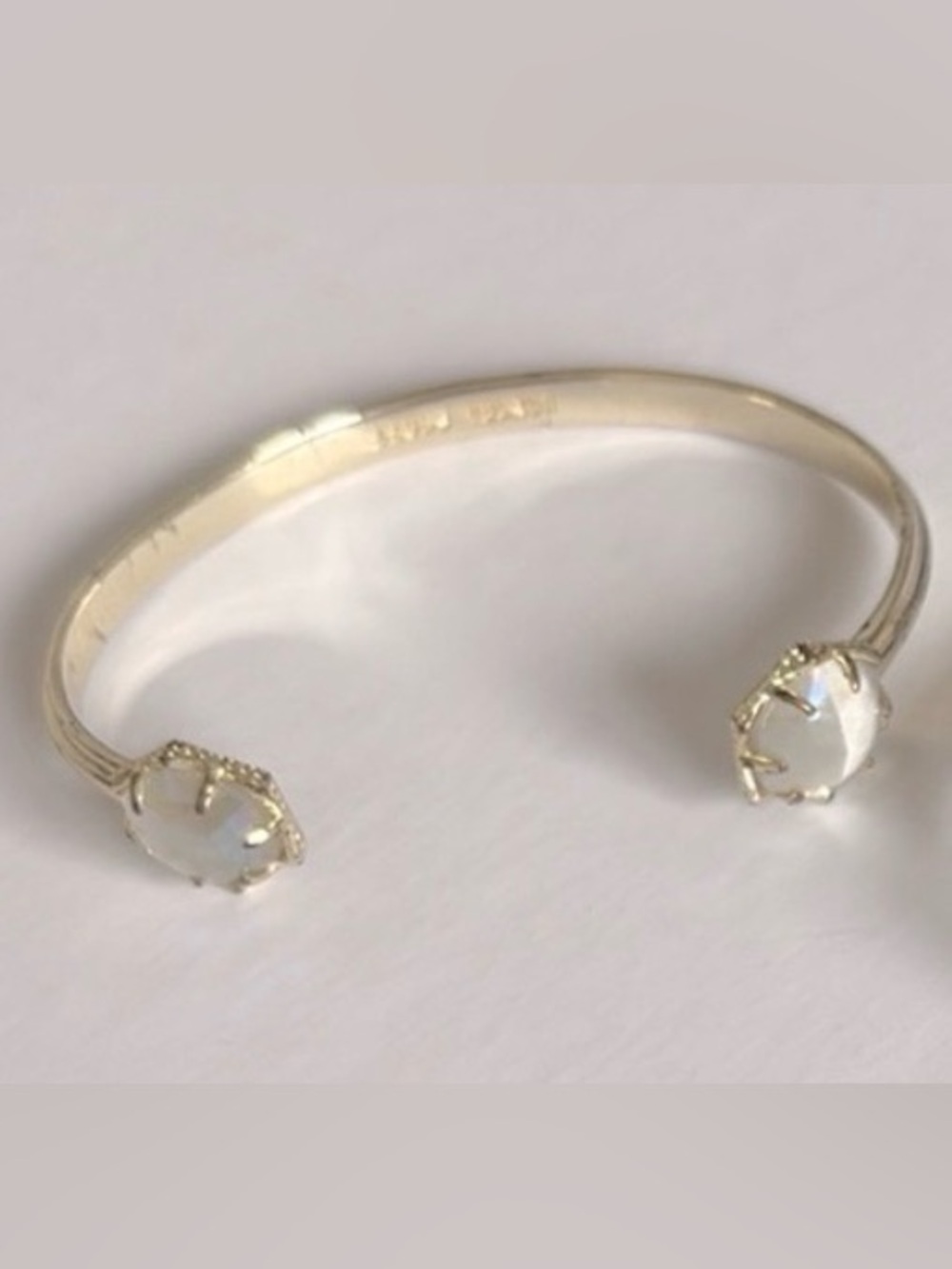 Lot of 2x [Kendra Scott] 1x Stud Earrings + 1x Cuff Bracelet, Gold/White Stones - Picture 8 of 11